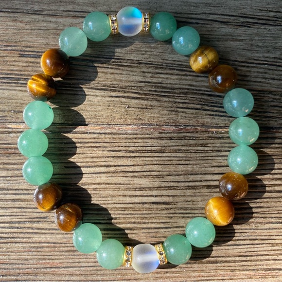 Handmade Tiger’s Eye & Green Aventurine Crystal Beaded Bracelet - Picture 11 of 17